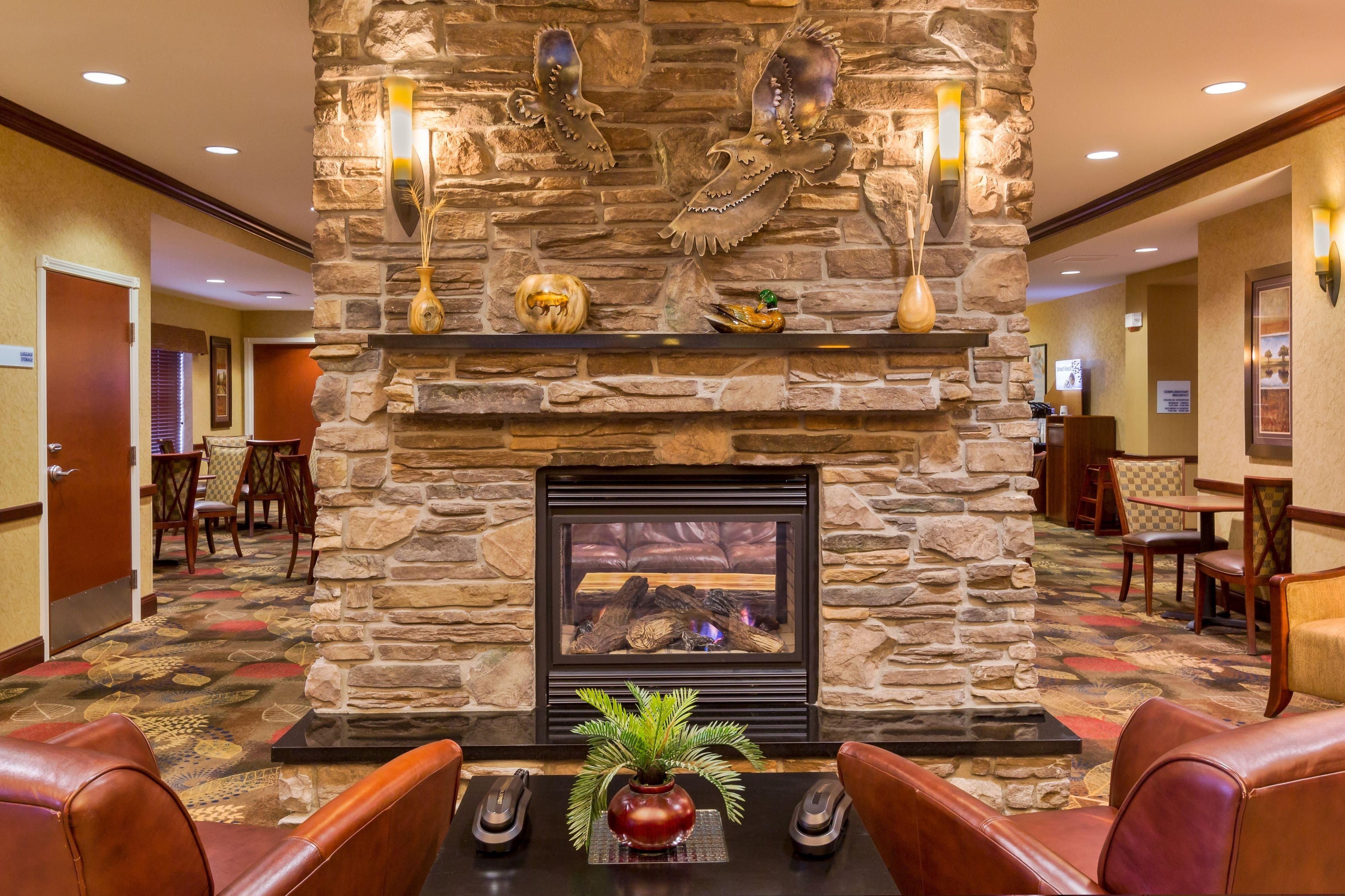 Holiday Inn Express And Suites Helena By Ihg Exterior foto